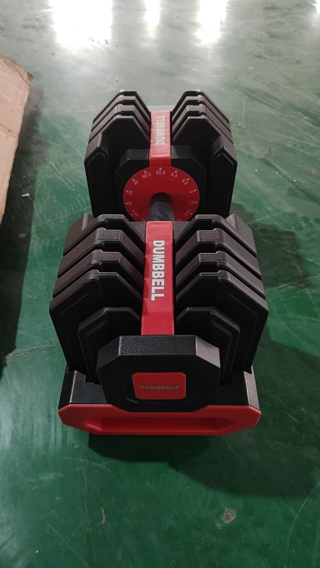 Auto-Locking Adjustable Dumbbell for Full-Body Workouts